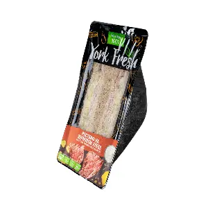 Сэндвич с ростбифом и корнишоном на зерновом хлебе в соусе тар-тар YORK FRESH 150гр, 6шт/кор
