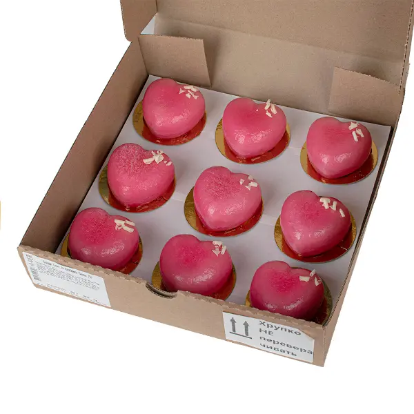 Пирожное Сердце Love is Клубника-Банан Бенье 75гр, 9шт/упак, 6упак/кор